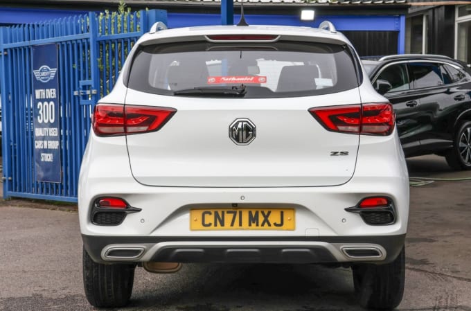 2025 Mg Mg Zs