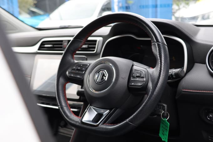 2025 Mg Mg Zs