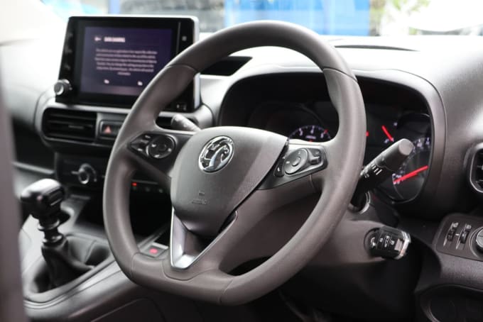 2025 Vauxhall Combo
