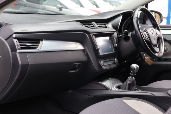 2025 Toyota Avensis