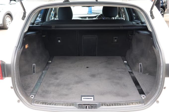2025 Toyota Avensis