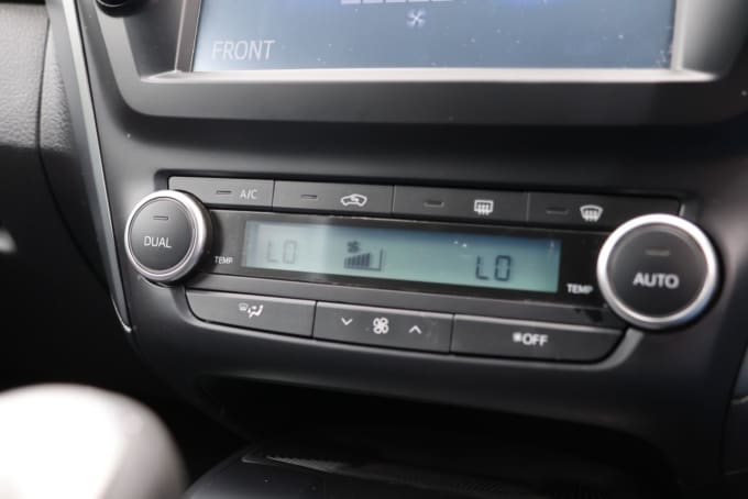 2025 Toyota Avensis