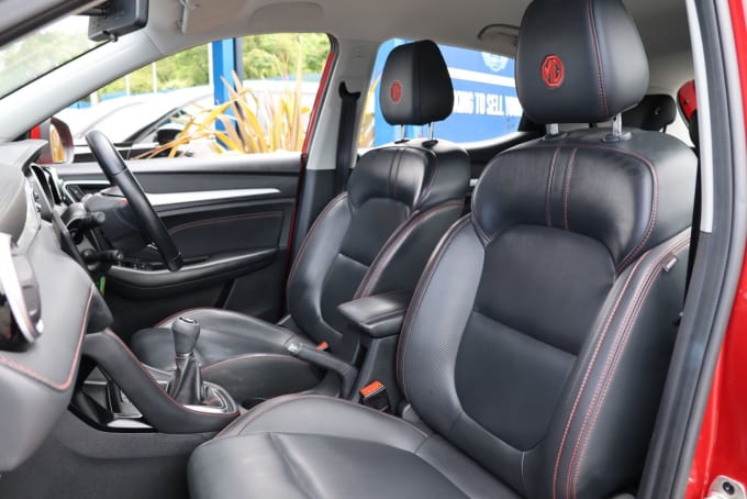 2025 Mg Mg Zs