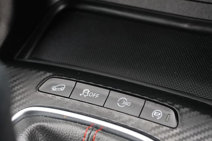2025 Mg Mg Zs
