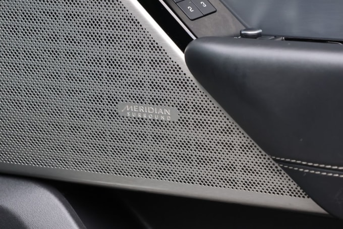 2025 Land Rover Range Rover Velar