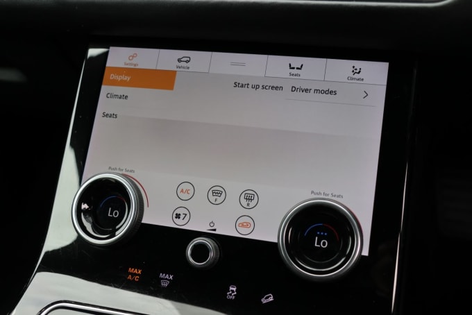 2025 Land Rover Range Rover Velar