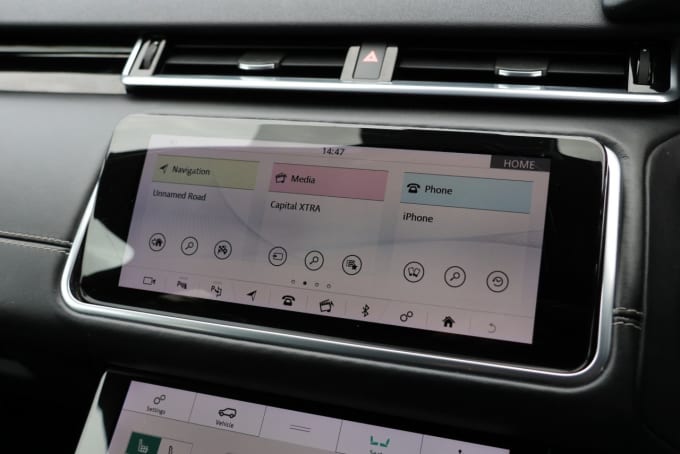 2025 Land Rover Range Rover Velar