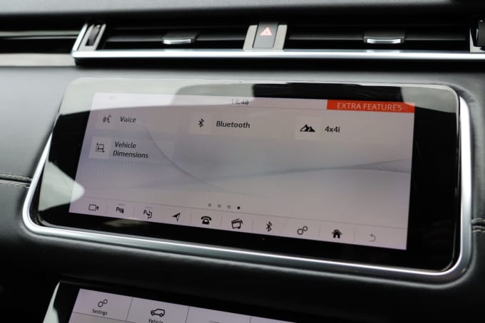 2025 Land Rover Range Rover Velar