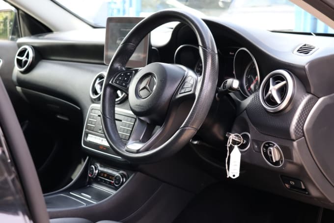 2025 Mercedes-benz A-class