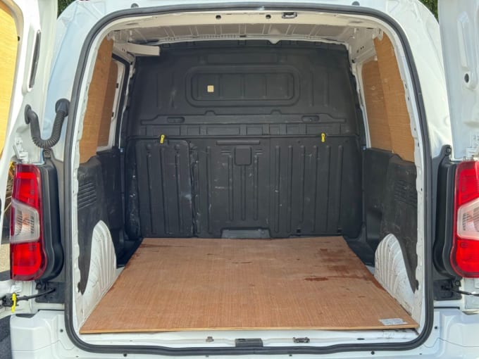 2025 Vauxhall Combo