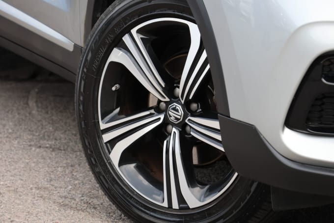 2025 Mg Mg Zs