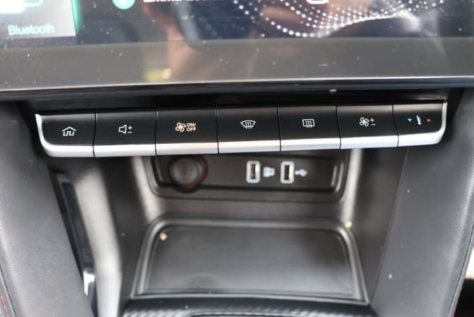 2025 Mg Mg Zs
