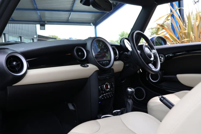2025 Mini Convertible