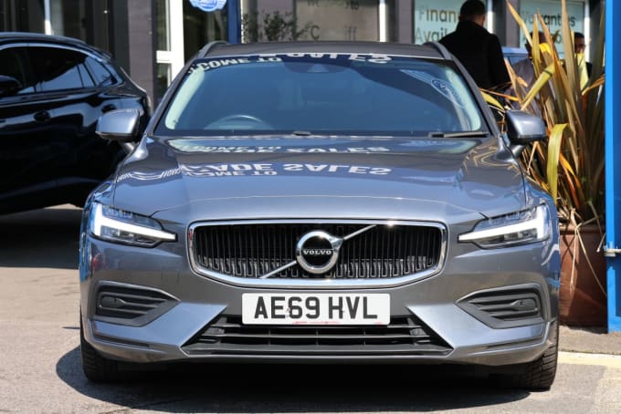 2025 Volvo V60
