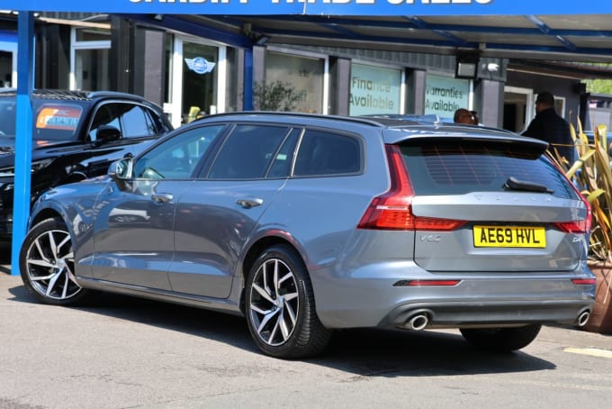 2025 Volvo V60