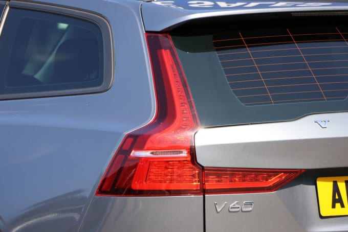 2025 Volvo V60