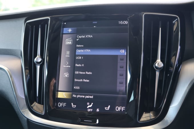 2025 Volvo V60