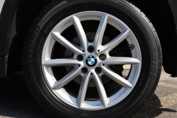 2025 BMW X1