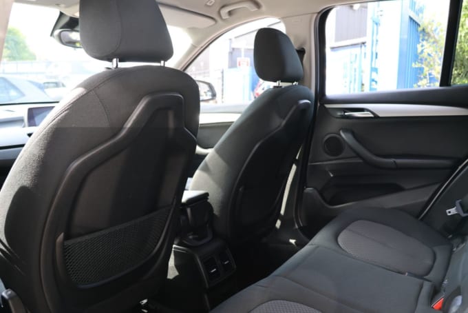 2025 BMW X1