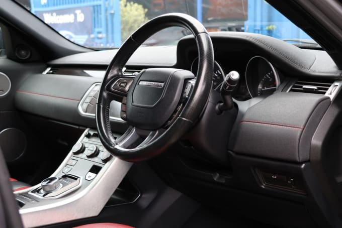 2025 Land Rover Range Rover Evoque
