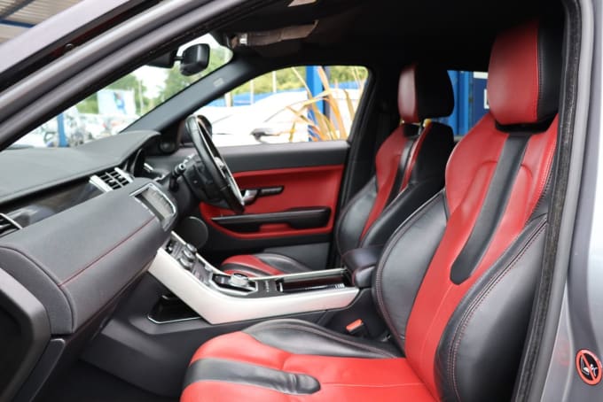 2025 Land Rover Range Rover Evoque