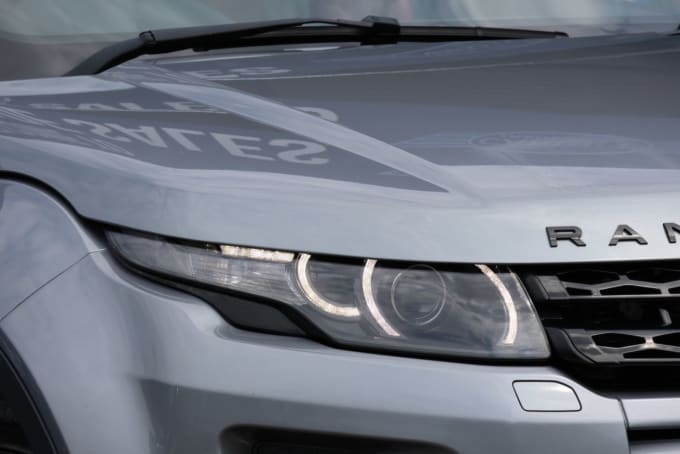 2025 Land Rover Range Rover Evoque