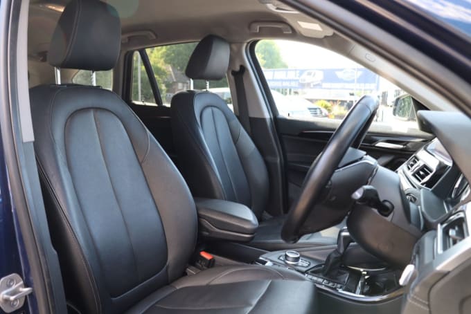 2025 BMW X1