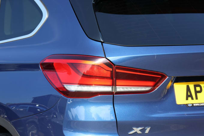 2025 BMW X1