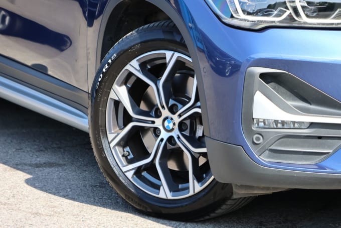 2025 BMW X1