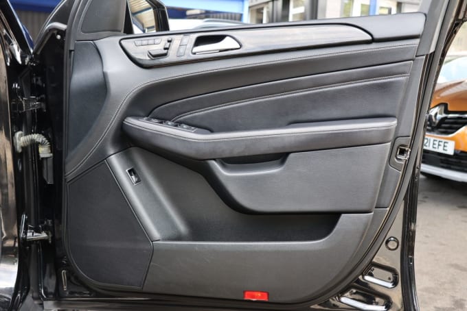 2025 Mercedes-benz M-class