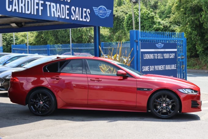 2025 Jaguar Xe
