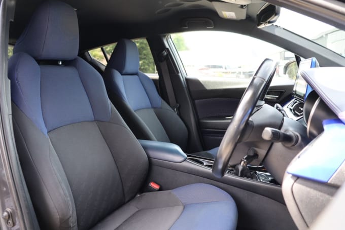 2025 Toyota C-hr