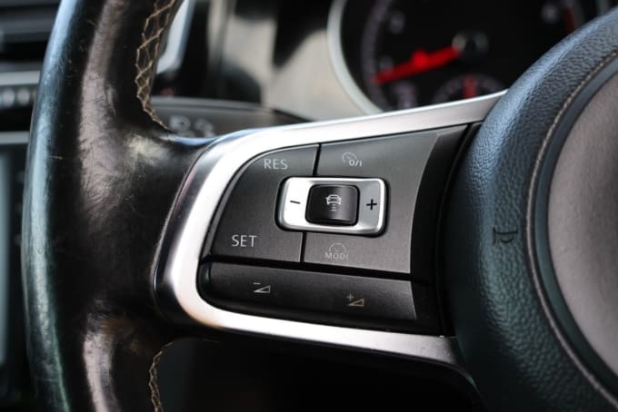 2025 Volkswagen Golf