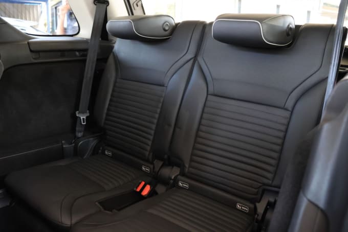 2025 Land Rover Discovery