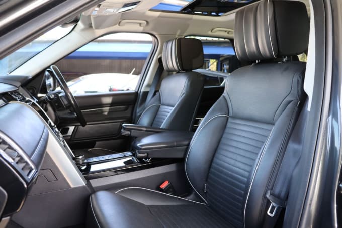 2025 Land Rover Discovery