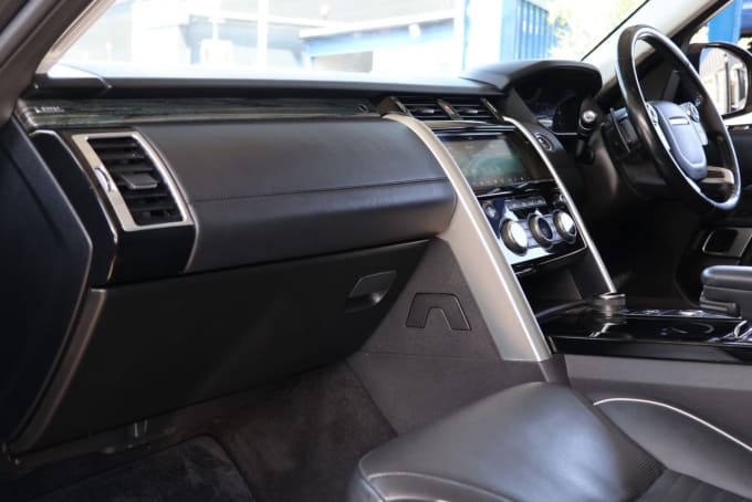 2025 Land Rover Discovery