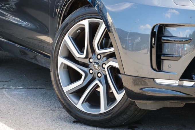 2025 Land Rover Discovery