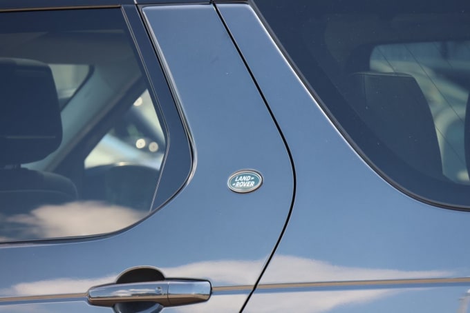 2025 Land Rover Discovery