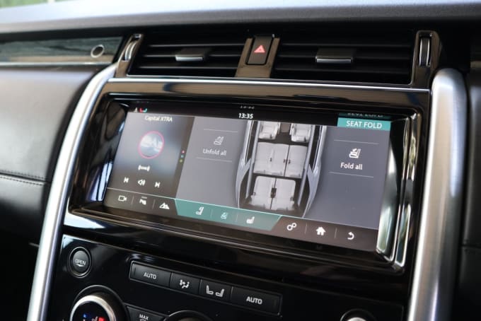 2025 Land Rover Discovery
