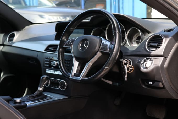 2025 Mercedes-benz C-class