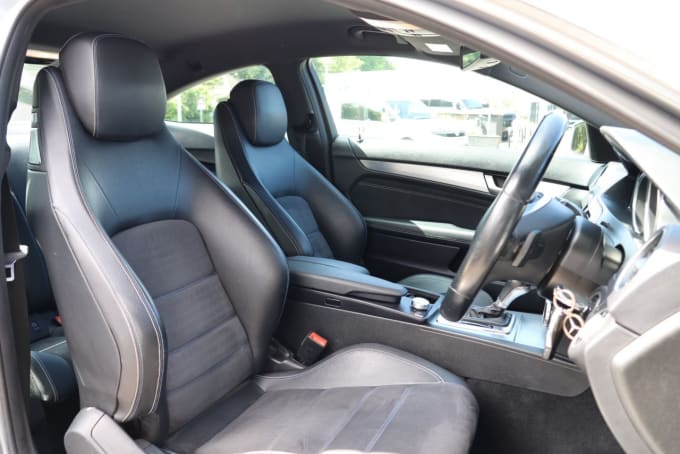 2025 Mercedes-benz C-class