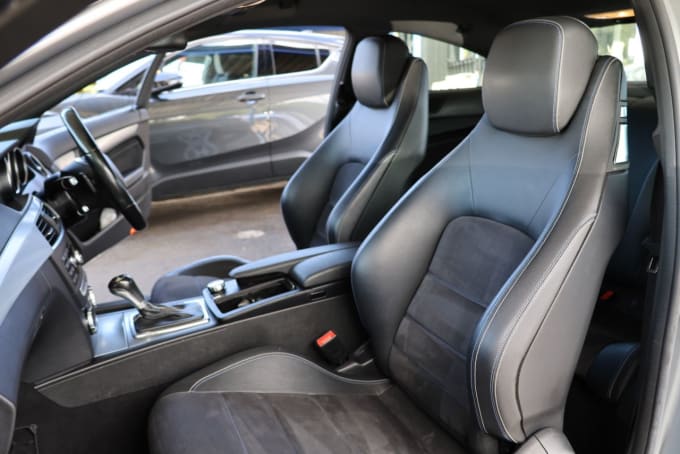 2025 Mercedes-benz C-class