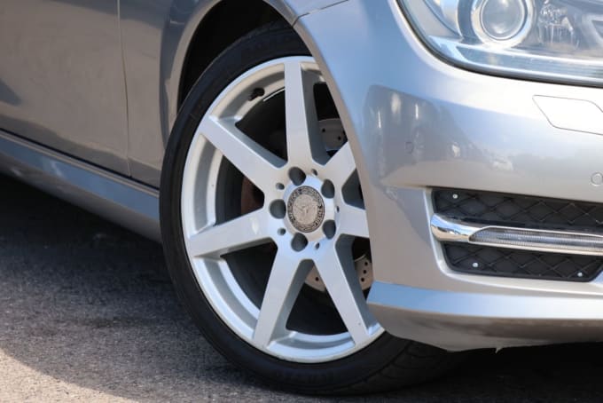 2025 Mercedes-benz C-class