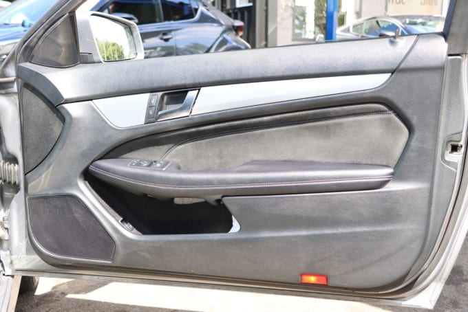 2025 Mercedes-benz C-class