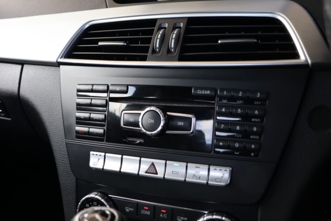 2025 Mercedes-benz C-class