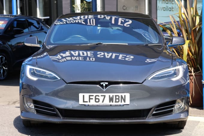 2025 Tesla Model S