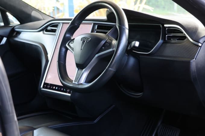 2025 Tesla Model S
