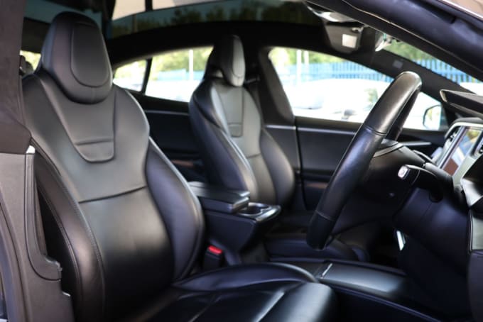 2025 Tesla Model S