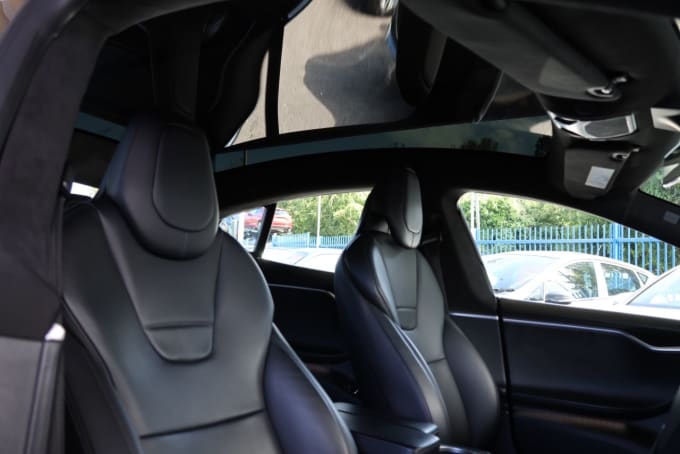 2025 Tesla Model S