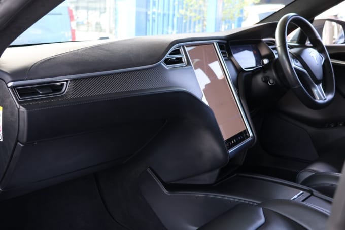 2025 Tesla Model S